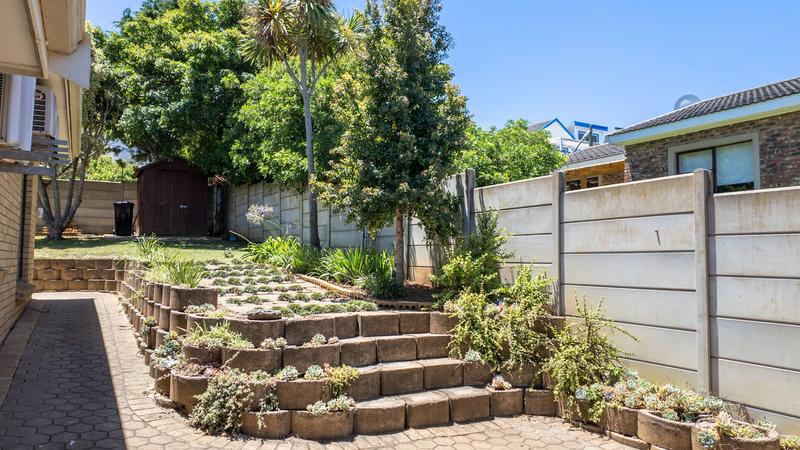 5 Bedroom Property for Sale in Dana Bay Western Cape